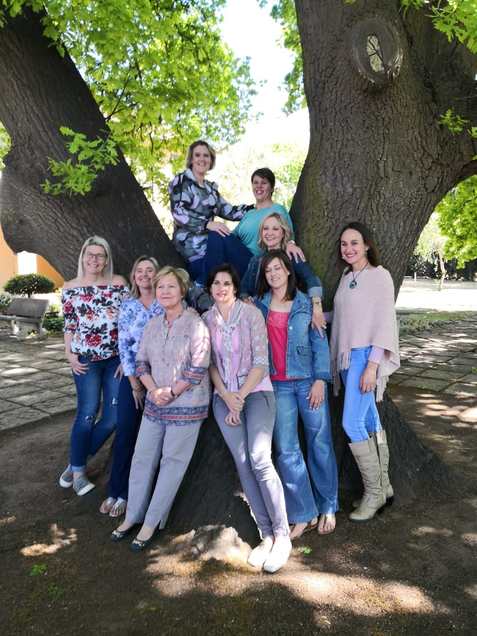 Nelstehuis se 100 jaar-feesviering sorg vir goeie atmosfeer