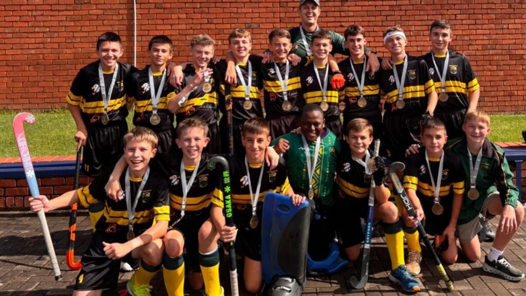 NWU-Hokkie-Reeks - Hoërskool Nelspruit blink uit