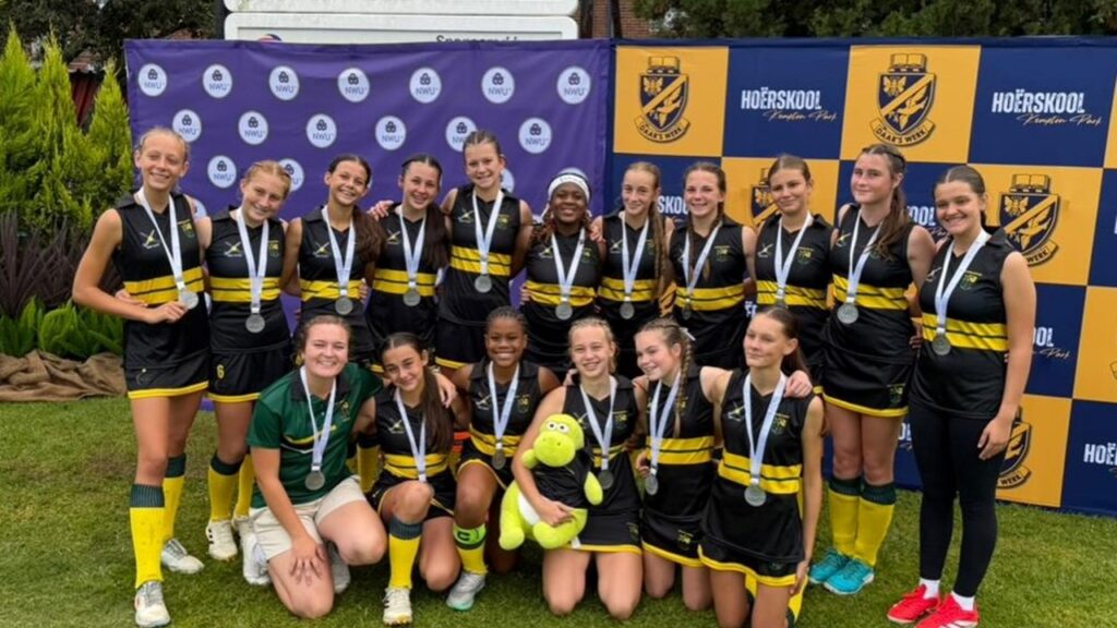 NWU-Hokkie-Reeks - Hoërskool Nelspruit blink uit